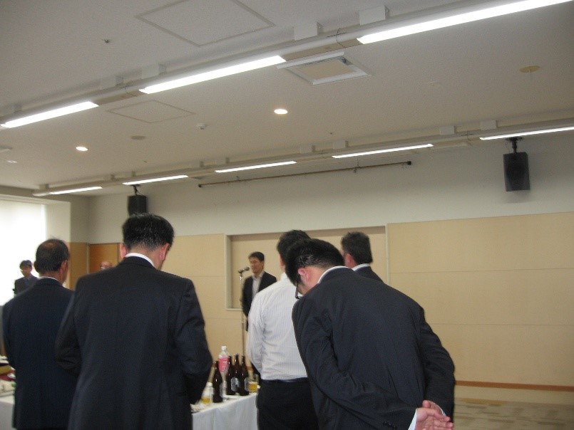 ���H������e��